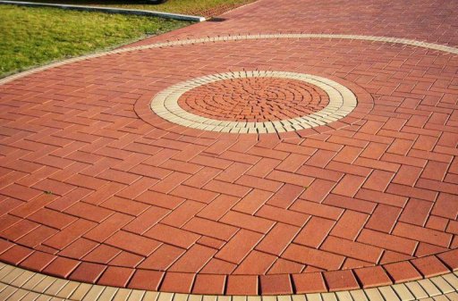 Фото уложенной тротуарной плитки Кирпичик 9