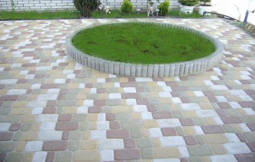 Фото уложенной тротуарной плитки Старый Город 18